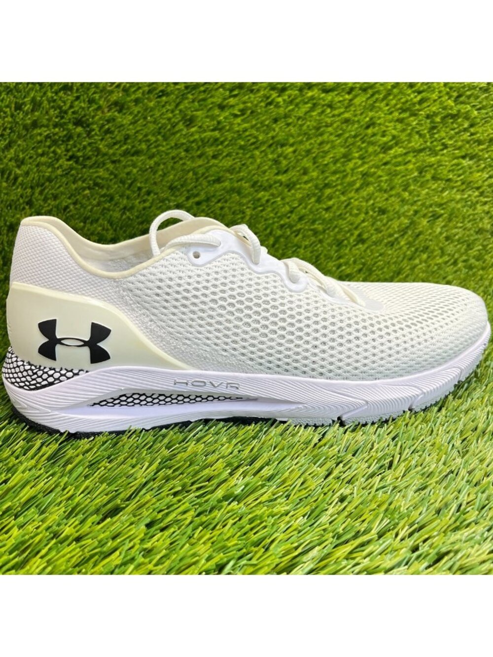 Under Armour HOVR Sonic 4 Mens Size 10.5 White Athletic Running Shoes Sneakers